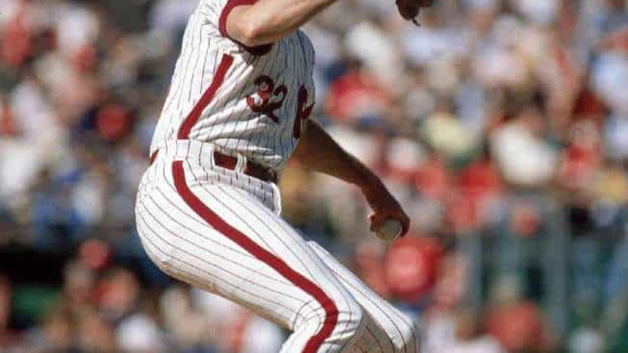 MLB Stats on X: Happy birthday, Steve Carlton! The @Phillies legend  authored arguably the greatest single season by a lefty in the last 100  years.  / X