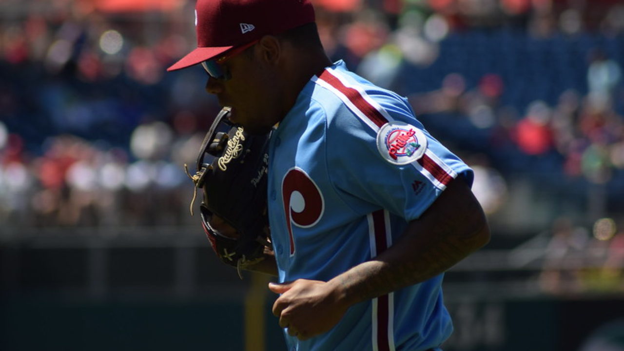 phillies throwback jersey maroon